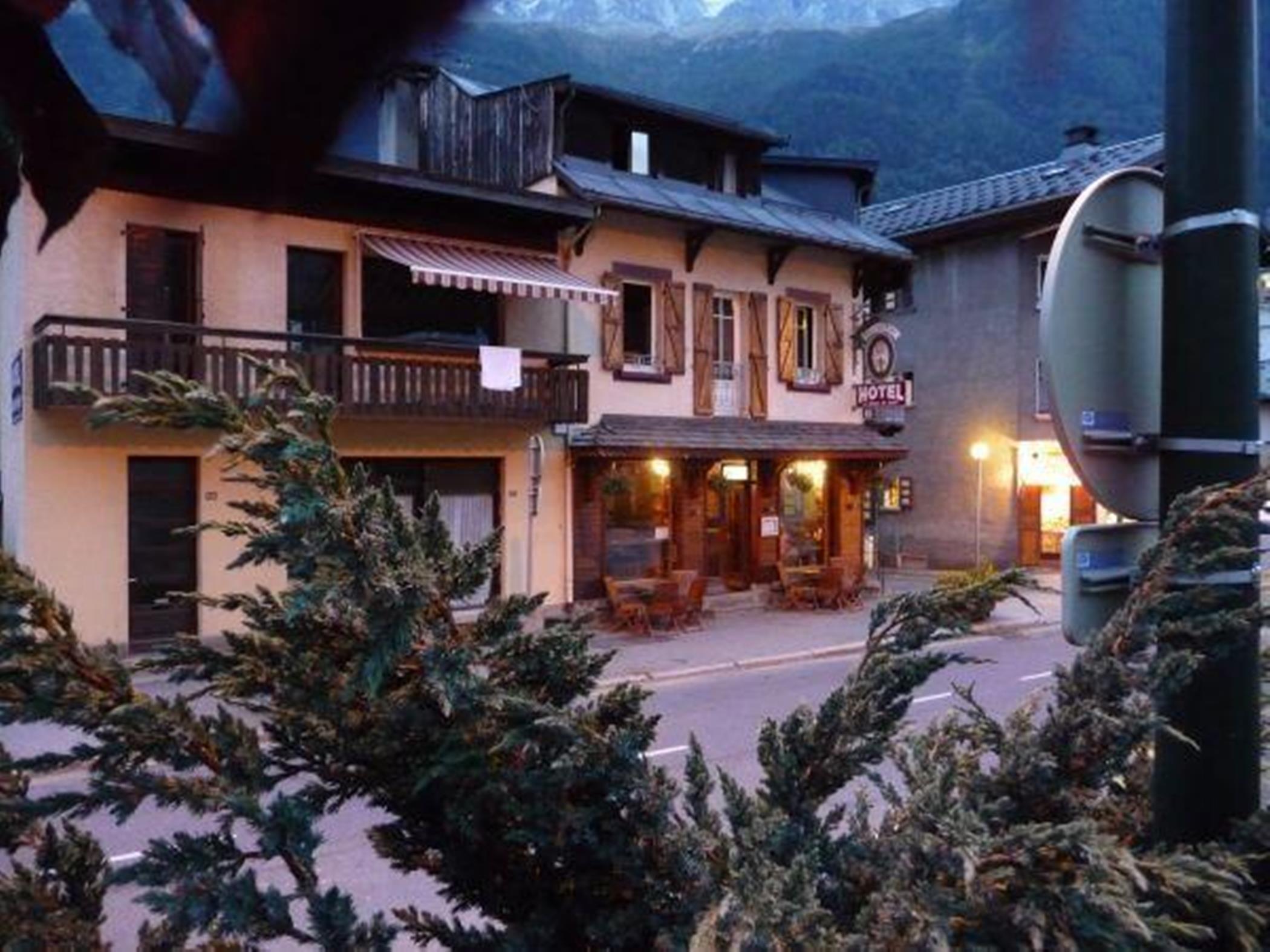 La Boule De Neige Hotel ซาโมอ็องส์ ภายนอก รูปภาพ